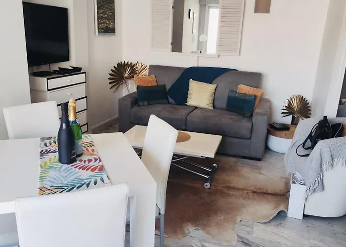 Appartement Cannes Centre Proche De La Croisette!
